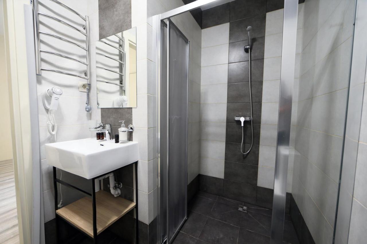 Hotel Golden Lemon Готель Золотий Лимон Лвив Екстериор снимка