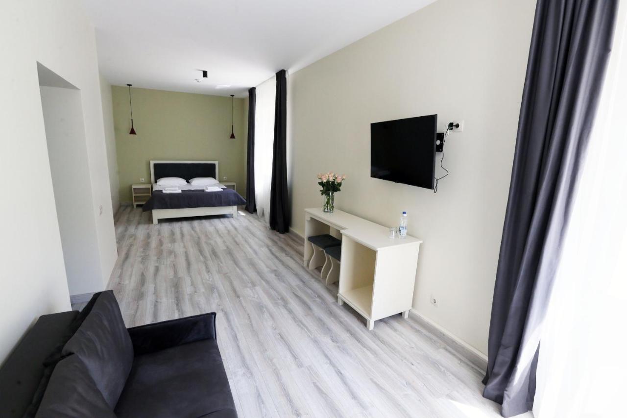 Hotel Golden Lemon Готель Золотий Лимон Лвив Екстериор снимка