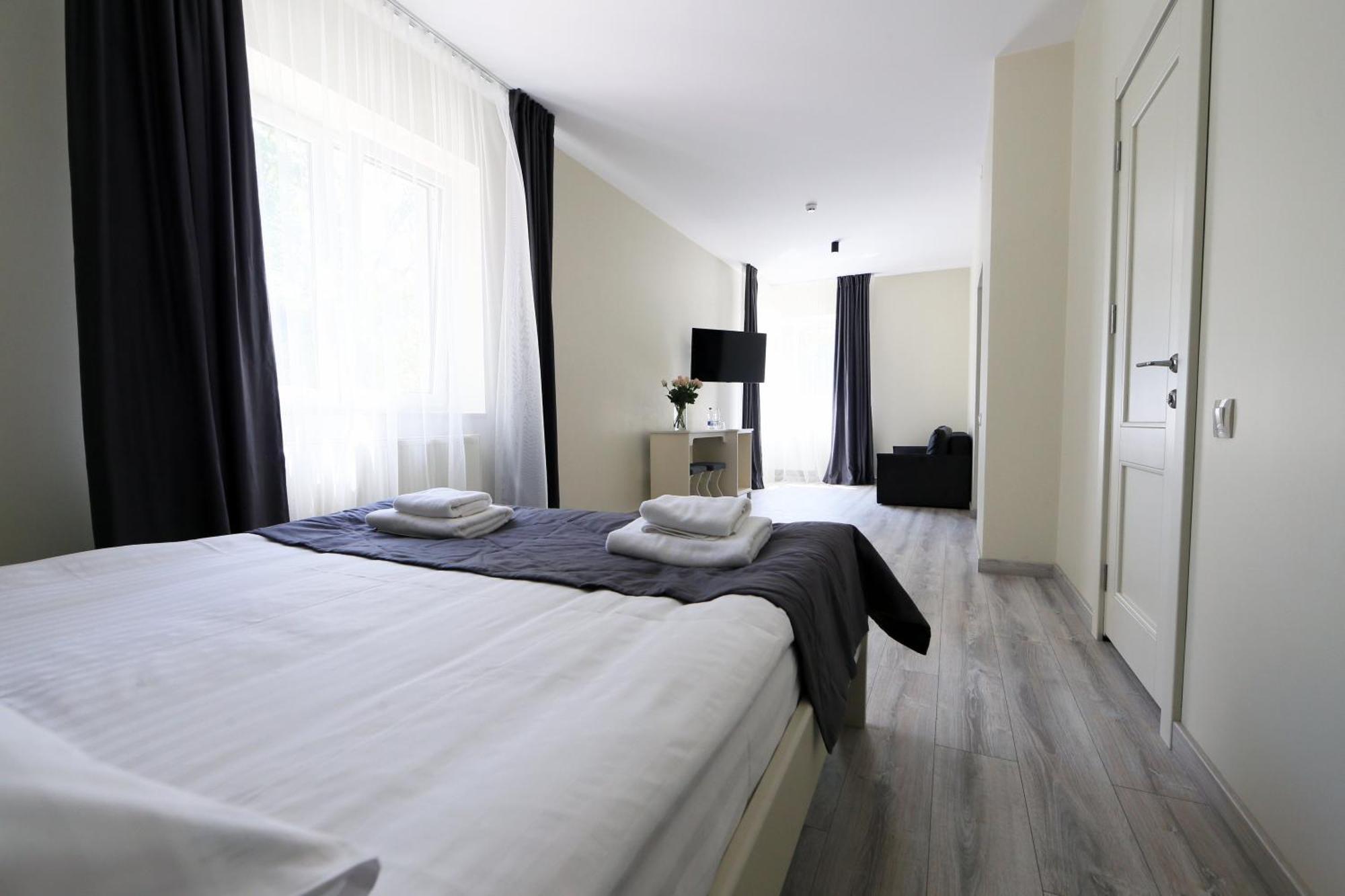 Hotel Golden Lemon Готель Золотий Лимон Лвив Стая снимка